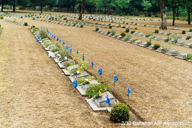 Thanbyuzayat War Cemetery
