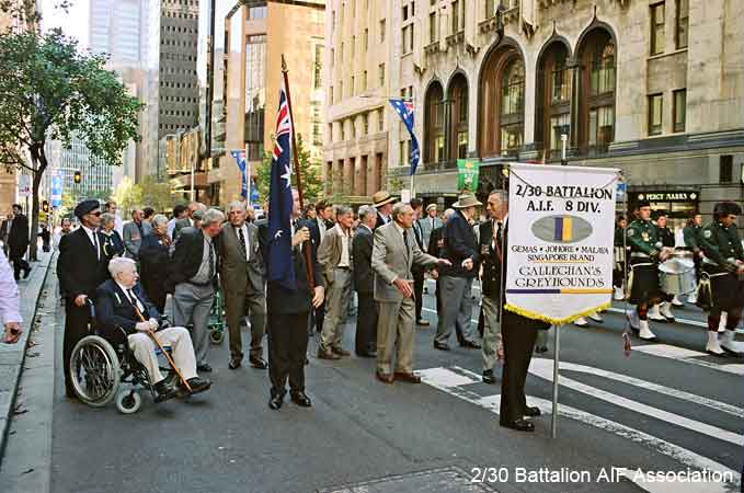 Anzac Day, Sydney, 2004
Forming up in Elizabeth Street before the march.
Keywords: AnzacDay2004
