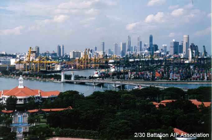 Keppel Harbour, Singapore
Looking towards Pulau Brani and Singapore from the Merlion lookout on Sentosa.
Keywords: 061226