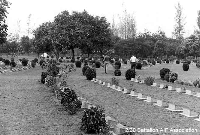 Kanchanaburi Cemetery
Keywords: 061227