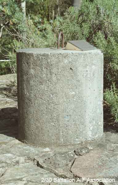 Gemas Memorial
Concrete cylinder used in the road block near Gemas, in January 1942.
Keywords: 070218b