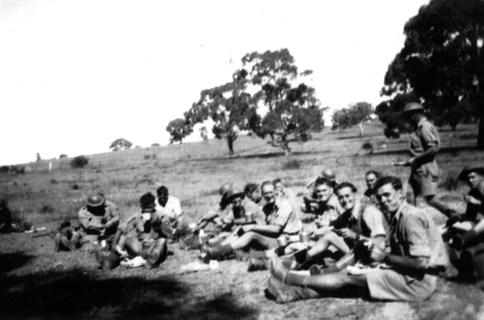 Training, Bathurst
This seems to be a group of 2/30th soldiers having a meal break during one of famous Bathusrt training marches.
Keywords: 090811a