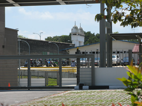 Changi Prison
Main entrance of Changi Gaol
Keywords: 20121111g