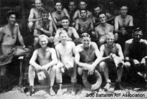Pioneer Platoon, Batu Pahat
Pioneer Platoon at Batu Pahat, 1941.

Some of the Pioneer Platoon at Batu Pahat.
Keywords: Makan263